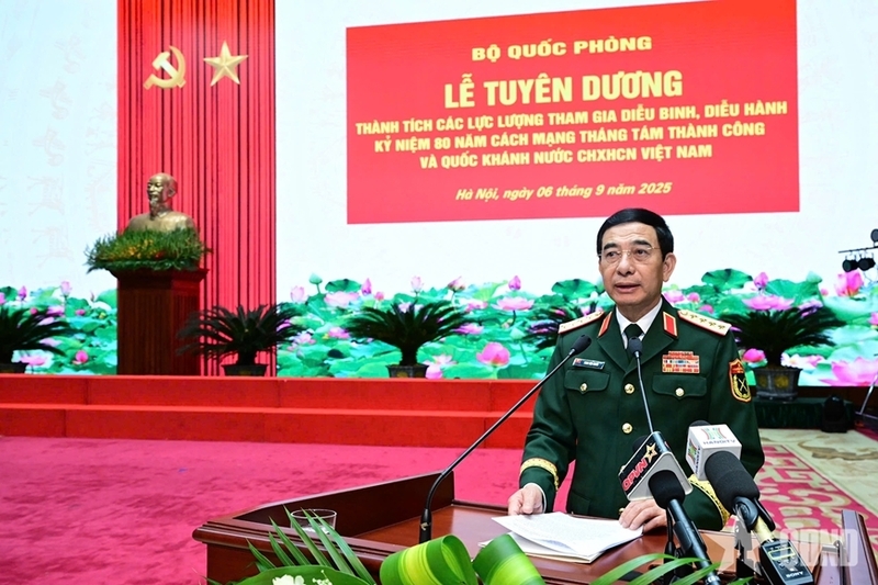 Đại tướng Phan Văn Giang phát biểu chỉ đạo tại buổi lễ. Ảnh: QĐND