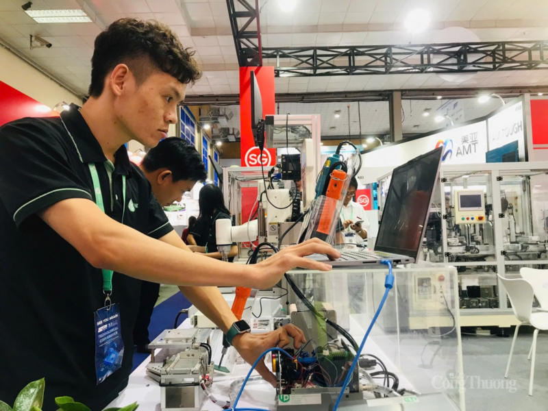 NEPCON Vietnam là triển lãm quốc tế uy tín về công nghiệp điện tử. Ảnh: Hoa Quỳnh