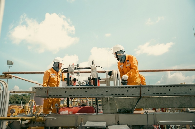 Người lao động Petrovietnam không ngừng nỗ lực trên các công trình, dự án