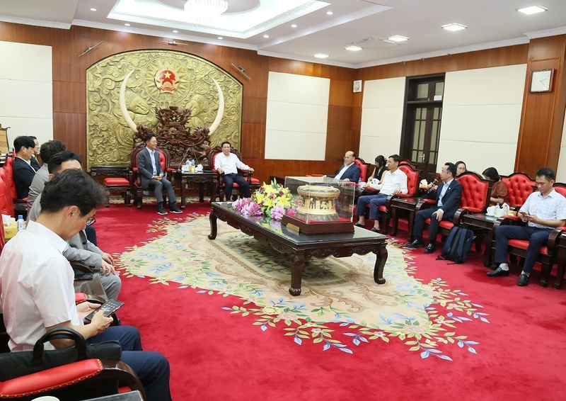 Quang cảnh buổi làm việc. Ảnh: Cổng TTĐT tỉnh Hưng Yên