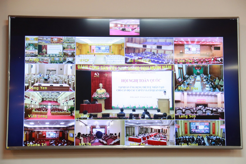 Hội nghị tập huấn toàn quốc về ứng dụng trí tuệ nhân tạo cho cán bộ, các Đảng ủy và cơ quan Đảng, theo hình thức trực tiếp kết hợp trực tuyến, kết nối gần 4.000 điểm cầu trên toàn quốc.