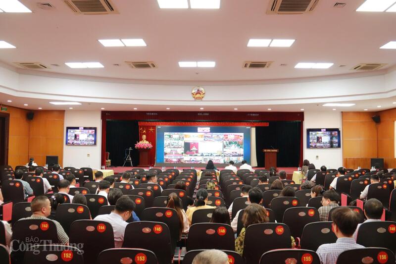 Quang cảnh Hội nghị toàn quốc tập huấn ứng dụng AI tại điểm cầu Bộ Công Thương