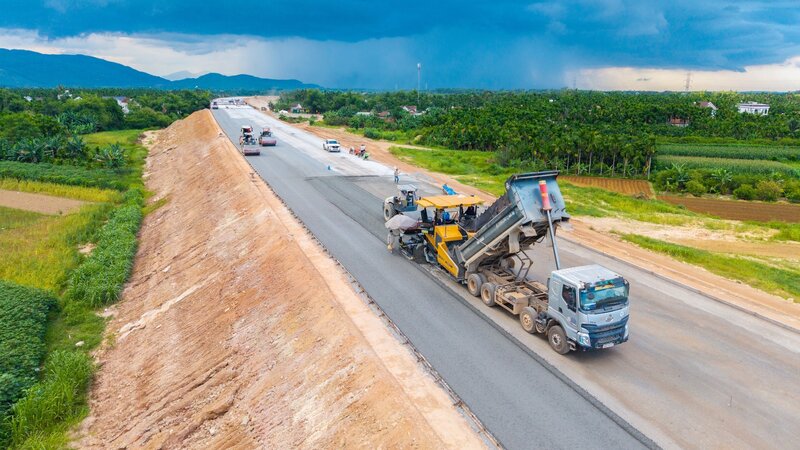 Dự án cao tốc đoạn Quảng Ngãi - Hoài Nhơn bước vào giai đoạn cao điểm chạy đua sản lượng thực hiện - Ảnh minh họa