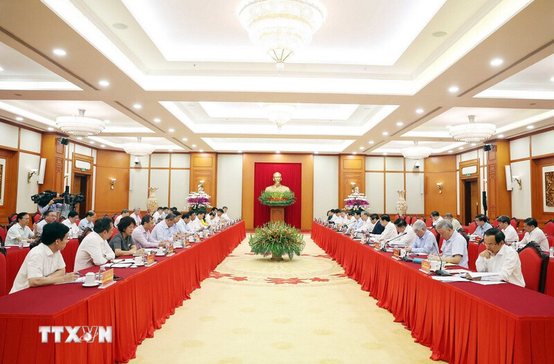 Bộ Chính trị làm việc với Ban Thường vụ Đảng ủy các cơ quan Đảng Trung ương. Ảnh: TTXVN