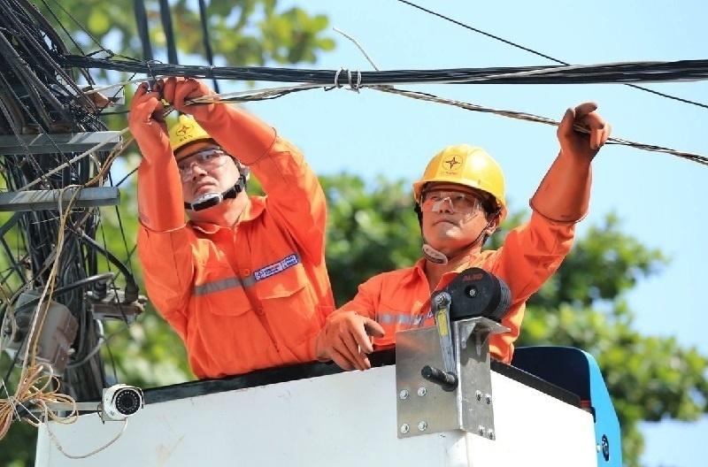 Nhiều quốc gia trên thế giới đã buộc phải tăng giá điện bán lẻ do biến động giá nhiên liệu sơ cấp. Ảnh minh hoạ