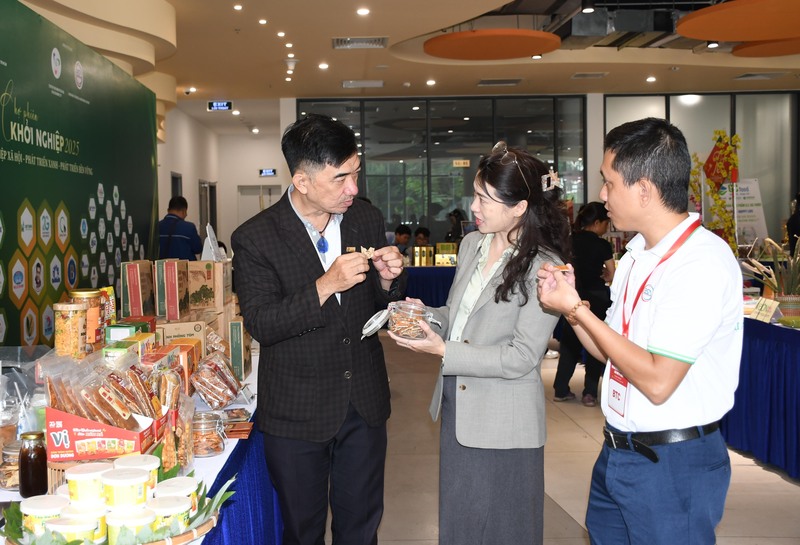 Các dự án khởi nghiệp tham gia vòng bán kết cuộc thi Khởi nghiệp Xanh 2025, với nhiều mô hình đổi mới sáng tạo và định hướng phát triển bền vững. Ảnh: Minh Khuê.