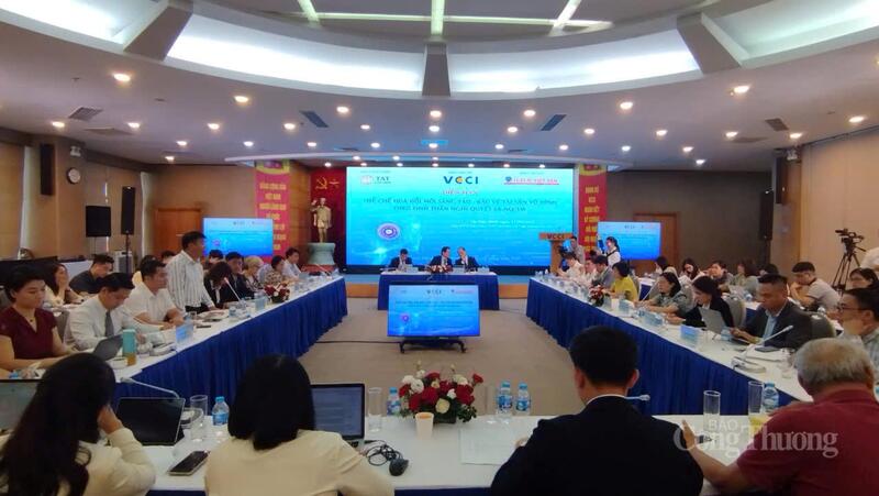 Đông đảo đại biểu tham dự, đóng góp ý kiến cho diễn đàn. Ảnh: Hải Sơn