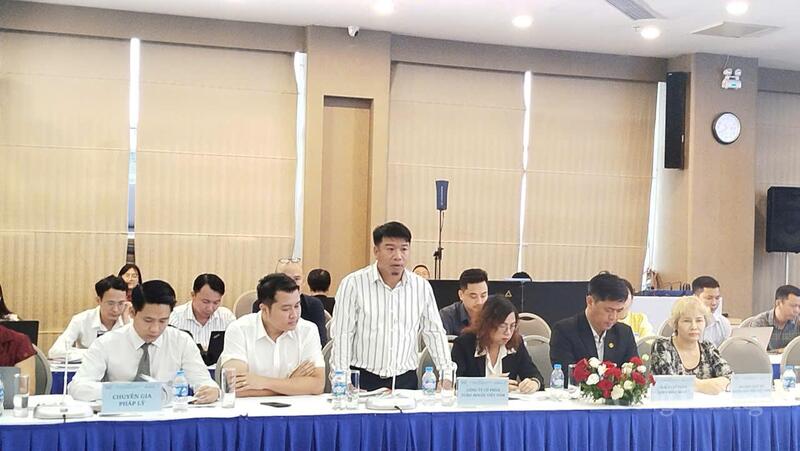 Ông Phạm Trường Giang, Giám đốc Công ty Cổ phần Eurohouse Việt Nam đóng góp ý kiến tại diễn đàn. Ảnh: Hải Sơn