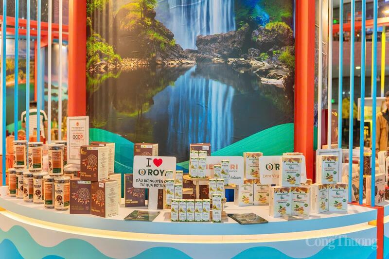Gia Lai có nguồn nguyên liệu dồi dào cho công nghiệp chế biến và đa dạng các sản phẩm sản xuất từ nông sản địa phương. Ảnh: Hiền Mai