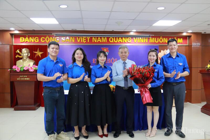 Ban Chấp hành Đoàn Thanh niên Báo Công Thương nhiệm kỳ 2025 - 2030. Ảnh: Thanh Tuấn