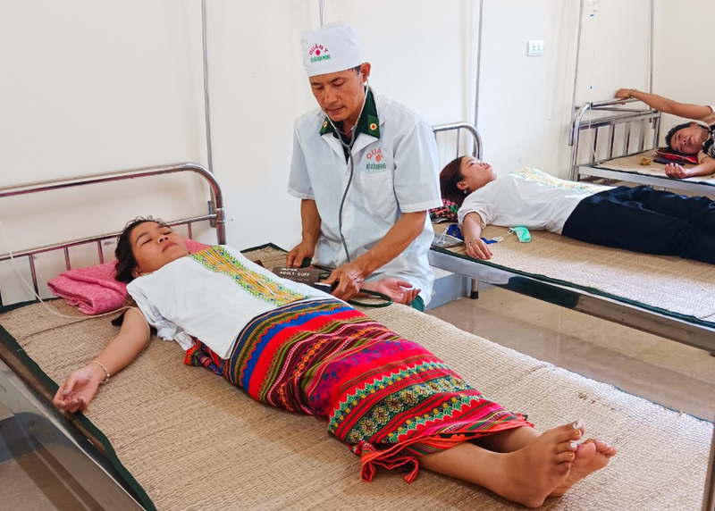 Những thầy thuốc "quân hàm xanh" nơi biên giới Hà Tĩnh - 4
