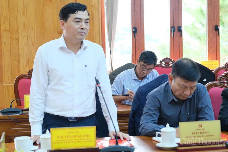 Ông Nguyễn Hoài Anh - Phó Bí thư Thường trực Tỉnh ủy Lâm Đồng phát biểu tại hội nghị.