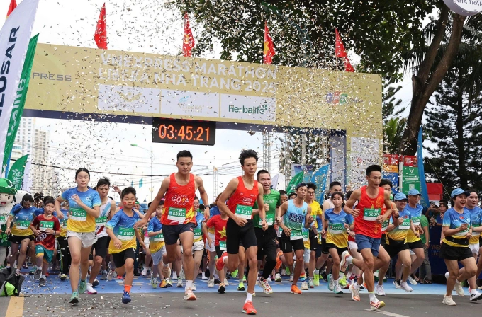 Trước đó, giải chạy VnExpress Marathon Libera Nha Trang tháng 8 cũng thu hút được rất đông vận động viên.