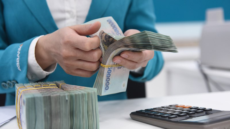 Dư nợ tín dụng toàn nền kinh tế đến tính đến ngày 29/8 đạt 17,44 triệu tỷ đồng, tăng gần 12% so với cuối năm 2024. Ảnh Duy Minh