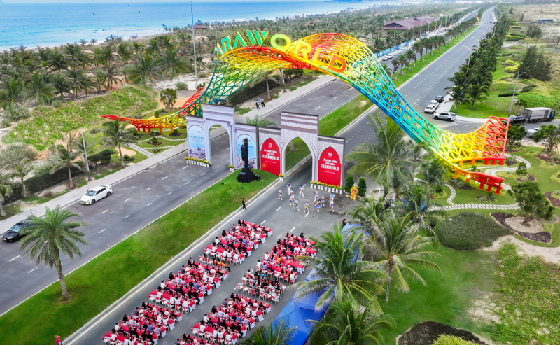 Legends Race 1 là cơ hội để giới thiệu CaraWorld như một điểm đến ‘trọn thế giới’.