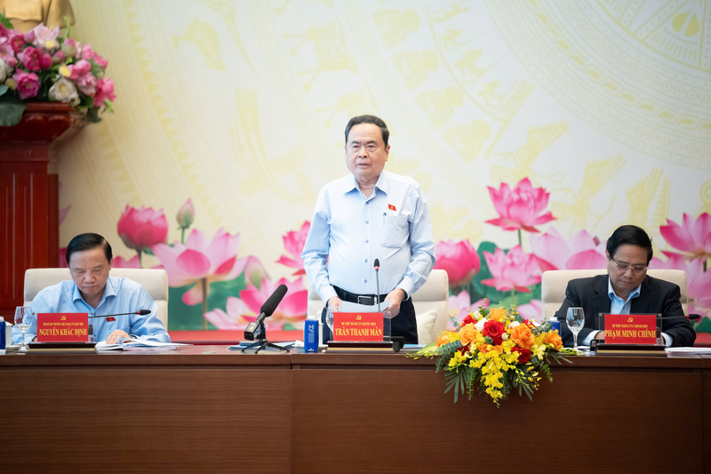 Chủ tịch Quốc hội Trần Thanh Mẫn đề nghị các tài liệu cần khẩn trương hoàn thiện để gửi tới các đại biểu Quốc hội theo đúng quy định.