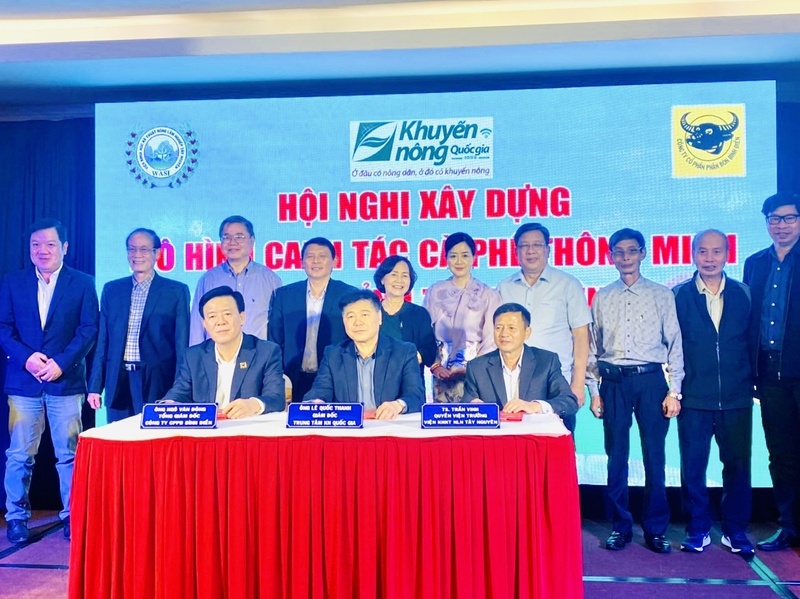 Chương trình Canh tác cà phê thông minh do Công ty CP Phân bón Bình Điền phối hợp với Trung tâm Khuyến nông Quốc gia và Viện Khoa học Kỹ thuật Nông Lâm nghiệp Tây Nguyên triển khai thực hiện tại 5 tỉnh Tây Nguyên từ năm 2023