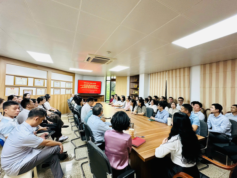 Hội nghị tại điểm cầu Cục Thương mại điện tử và Kinh tế số