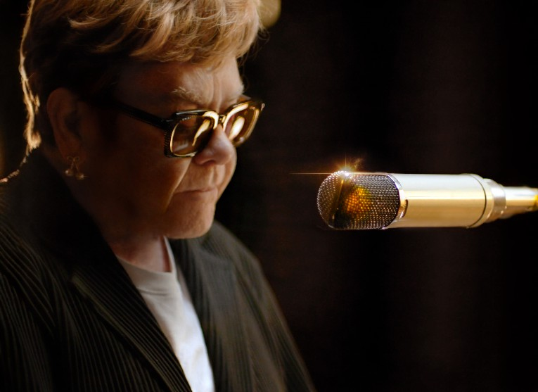 Bộ phim tài liệu Touched by Gold được kể qua giọng nói của danh ca Elton John