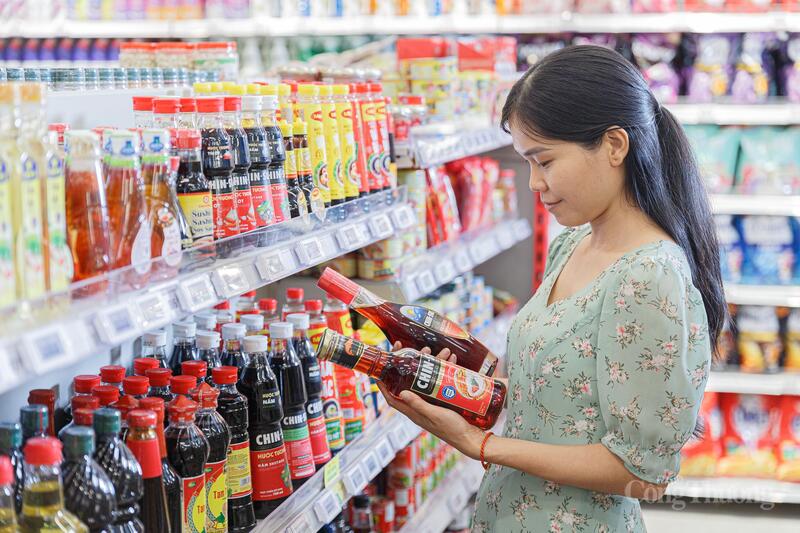 Bộ Công Thương đang lấy ý kiến hoàn thiện dự thảo Nghị định quy định tiêu chí xác định xuất xứ Việt Nam đối với hàng hóa lưu thông trong nước