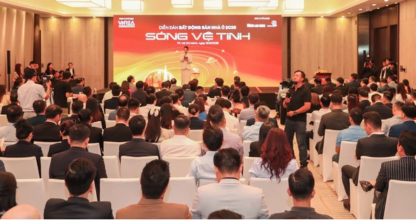 Diễn đàn Bất động sản nhà ở 2025 với chủ đề “Sóng vệ tinh” thu hút đông đảo sự quan tâm của doanh nghiệp, nhà đầu tư.