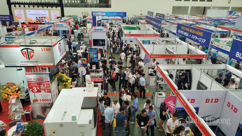 Hội chợ triển lãm công nghiệp hỗ trợ Hà Nội năm 2025 thu hút hơn 500 gian hàng tham gia.