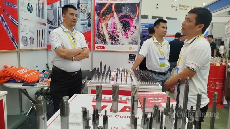 Các sản phẩm cơ khí chính xác.