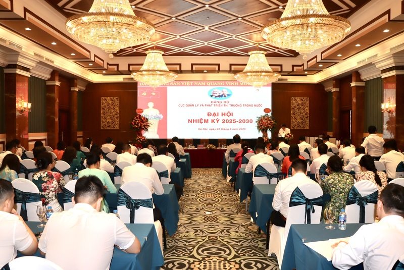 Nhiệm kỳ 2025-2030 của Đại hội Đảng bộ Cục quản lý và Phát triển thị trường trong nước xác lập mục tiêu không chỉ là quản lý thị trường, mà phải trở thành trung tâm đổi mới sáng tạo trong thương mại nội địa, là bệ đỡ cho sự hồi sinh của hàng Việt, là “người dẫn dắt” mô hình kinh doanh trong chuyển đổi số