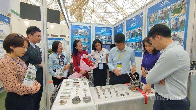 Tham gia Triển lãm Công nghiệp hỗ trợ Hà Nội năm 2025 là cơ hội để doanh nghiệp giới thiệu, quảng bá, kết nối giao thương. Ảnh: Hải Sơn