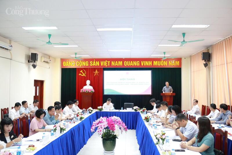 Quang cảnh hội thảo.