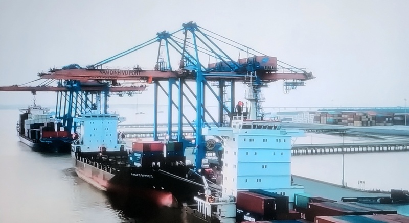 Việt Nam cần tập trung vào hạ tầng logistics