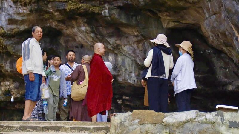 Điểm đặc biệt nhất của Chùa Hang là hàng trăm năm qua, nơi đây hầu như không có nhà sư trụ trì thường trực