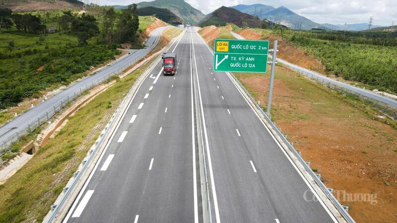 Hạ tầng giao thông hoàn thiện giúp sản phẩm của Hà Tĩnh có cơ hội mở rộng thị trường ra các tỉnh phía Bắc. Ảnh: Trọng Tùng