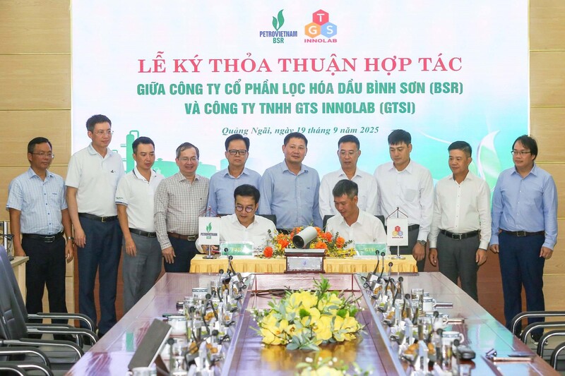 Công ty Cổ phần Lọc hóa dầu Bình Sơn và Công ty TNHH GTS Innolab ký thỏa thuận hợp tác nhằm thúc đẩy kinh tế tuần hoàn.