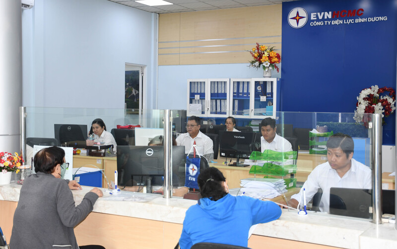 Từ ngày 8/1/2025, toàn bộ công ty điện lực mới được thành lập sau sáp nhập, được vận hành hoàn toàn theo cơ cấu tổ chức và quy trình của  Tổng công ty điện lực TP. Hồ Chí Minh. Ảnh: Minh Khuê.