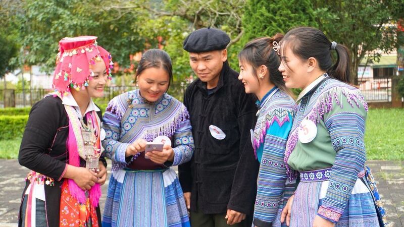 Việc ứng dụng công nghệ được coi là điều kiện thiết yếu để người dân tiếp cận dịch vụ công và chính sách an sinh xã hội. Ảnh: Ngân Hà