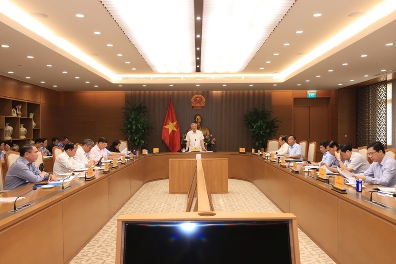 Phó Thủ tướng Thường trực cho biết, Chính phủ rất quyết liệt trong việc thực hiện chỉ đạo của Bộ Chính trị về tập trung tháo gỡ khó khăn cho các dự án - Ảnh: VGP/Nguyễn Hoàng
