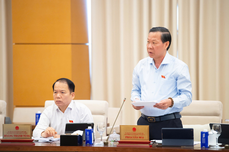 Chủ nhiệm Ủy ban Kinh tế và Tài chính Phan Văn Mãi.