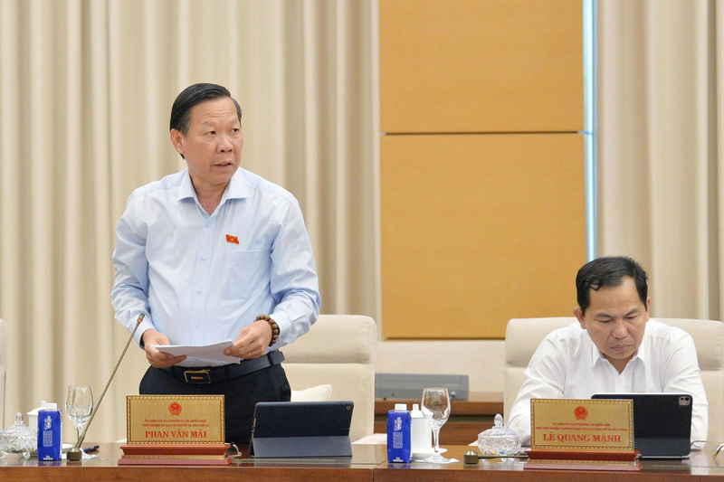 Chủ nhiệm Ủy ban Kinh tế và Tài chính Phan Văn Mãi.