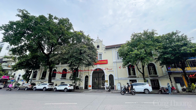 Theo UBND phường Hoàn Kiếm, trụ sở cũ của Sở Văn hóa - Thể thao Hà Nội và Viện Văn học sẽ được giữ lại để chỉnh trang, hòa nhập với không gian mới.