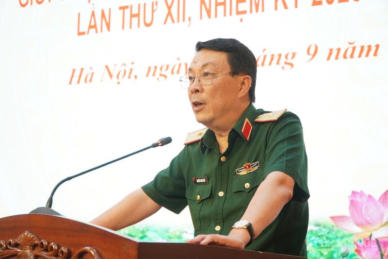 Thiếu tướng Nguyễn Xuân Thủy thông tin tại buổi họp báo.