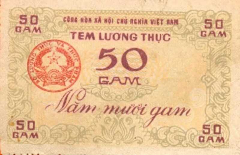 Tem phiếu - biểu tượng của thời gian khó