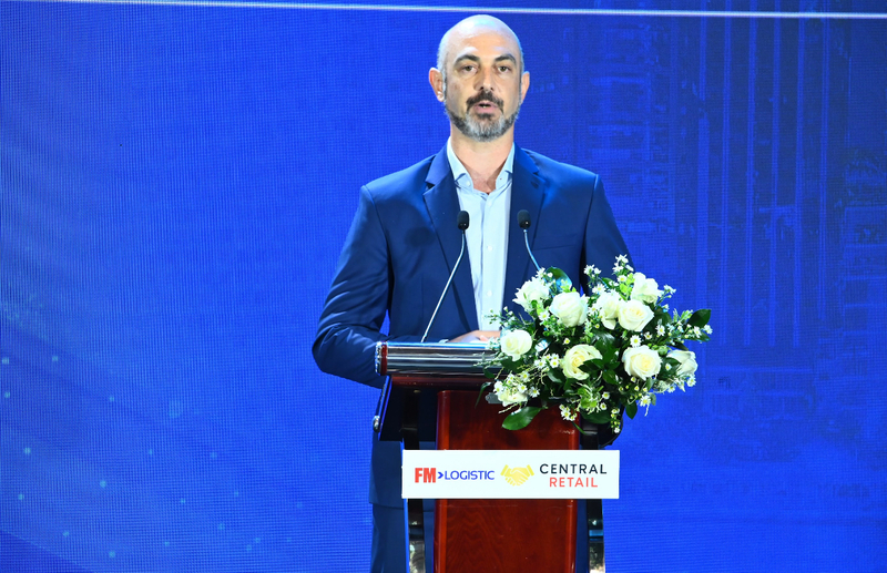 Ông Hamza Harti, Tổng Giám đốc FM Logistic Việt Nam phát biểu tại hội thảo. Ảnh: BTC
