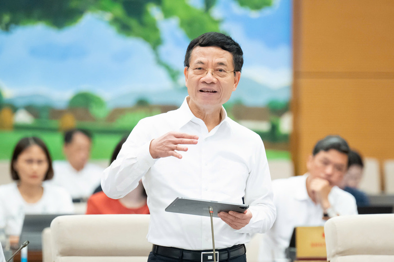 Bộ trưởng Bộ Khoa học và Công nghệ Nguyễn Mạnh Hùng