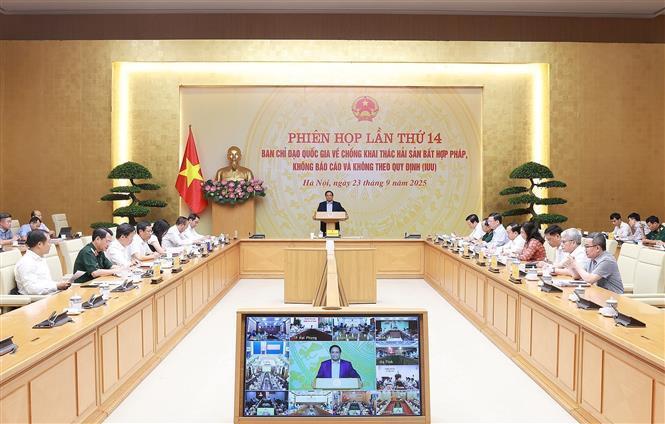 Thủ tướng Phạm Minh Chính chủ trì Phiên họp lần thứ 14 của Ban Chỉ đạo Quốc gia về chống khai thác hải sản bất hợp pháp. Ảnh: Dương Giang/TTXVN.