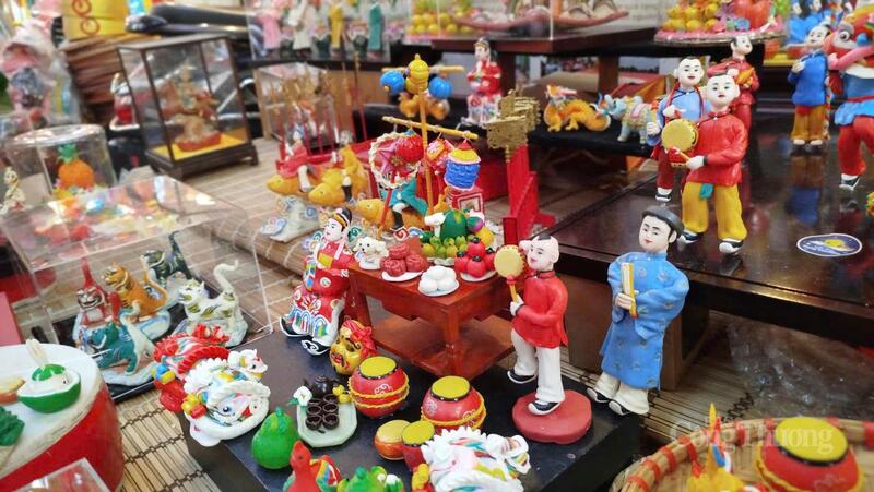Bộ tò he trong dịp Tết Trung thu được tái hiện tinh xảo, đẹp mắt.