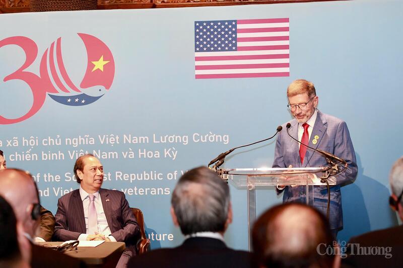 Cuộc gặp gỡ cảm động cùng gác lại quá khứ, vun đắp tương lai giữa cựu chiến binh Việt Nam - Hoa Kỳ - 13