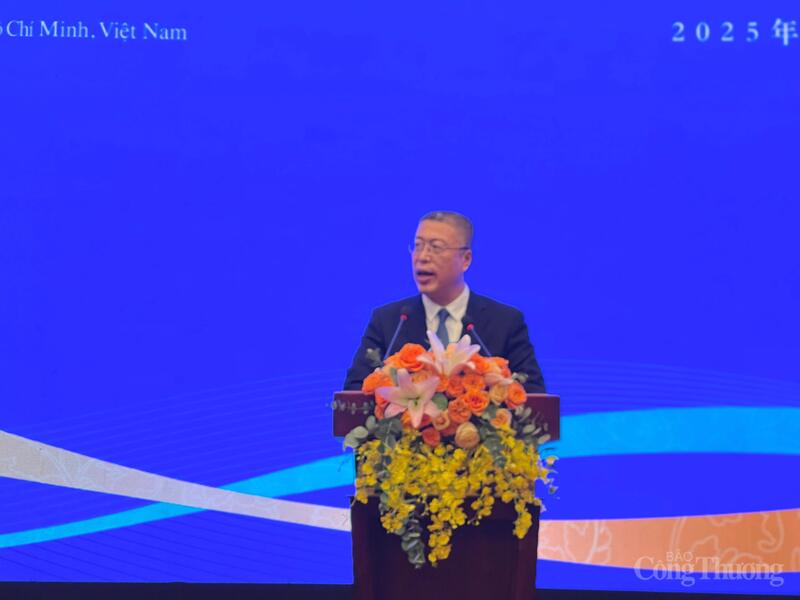 Ông Vương Đức Dương - Phó Cục trưởng Cục Phát triển Ngoại thương, Bộ Thương mại Trung Quốc