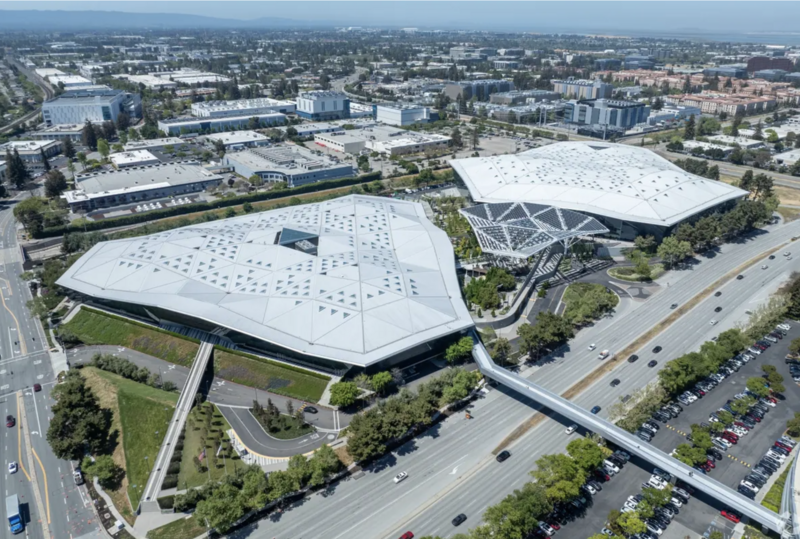 Hai tòa nhà văn phòng tại Thung lũng Silicon tạo nên trụ sở chính của Nvidia tại Santa Clara. Ảnh: Costar.