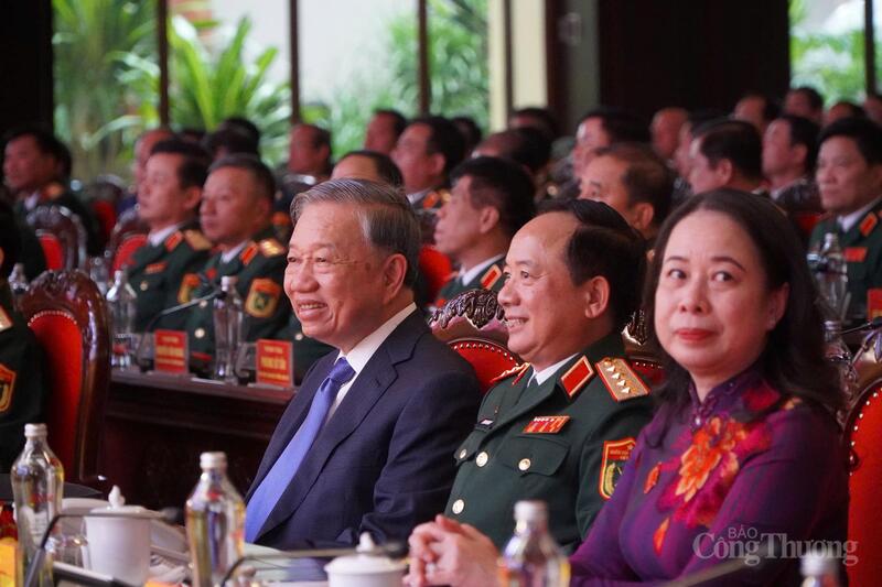 Tổng Bí thư Tô Lâm dự và chỉ đạo Đại hội Thi đua Quyết thắng toàn quân lần thứ XI. Ảnh: Minh Trang